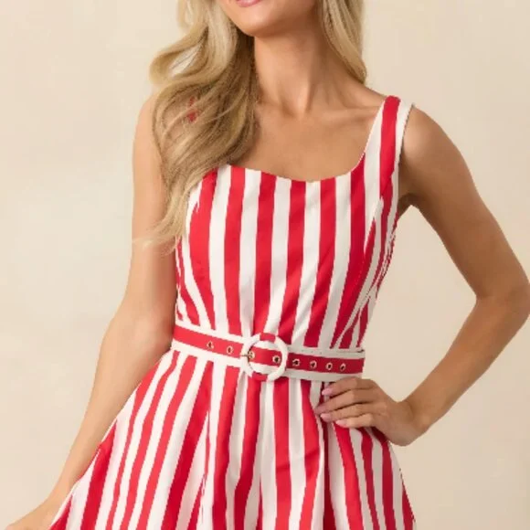 Prosperina NEW Red White Stripe Belted Flared Leg Romper size L - Picture 3 of 10